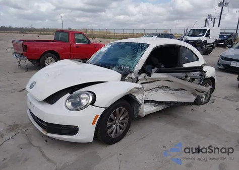 2014 Volkswagen Beetle 2.5L Entry из США, поврежденный, VIN 3VWFP7ATXEM603529